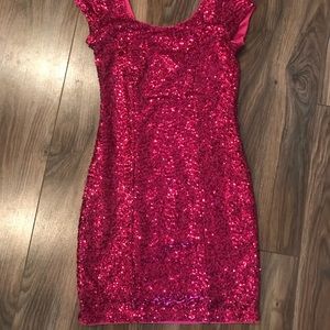 Full sequin pink dress